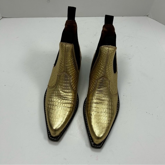 Free People Beau Western Ankle Chelsea Boot Embossed Gold Leather - Picture 4 of 14